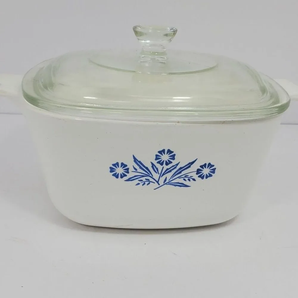Corning Ware 1 3/4 Quart Casserole Dish Vintage Classic Flower Pattern